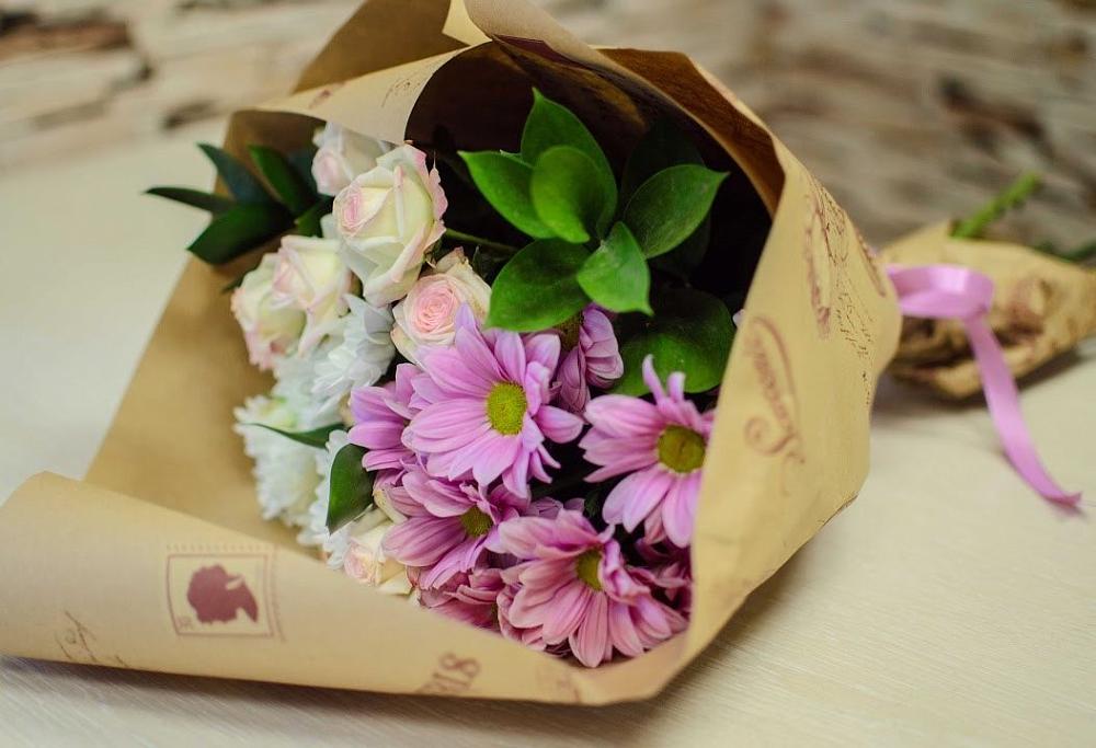 Букет цветов из: Розы и Хризантемы в Елабуге