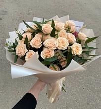 Букет Кремовые розы Латте в Елабуге