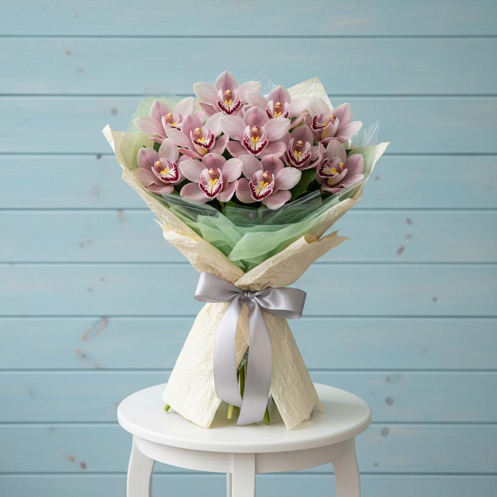 Букет цветов из: Орхидеи и Розы в Елабуге