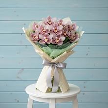 Букет цветов из:  Орхидеи и Розы в Елабуге