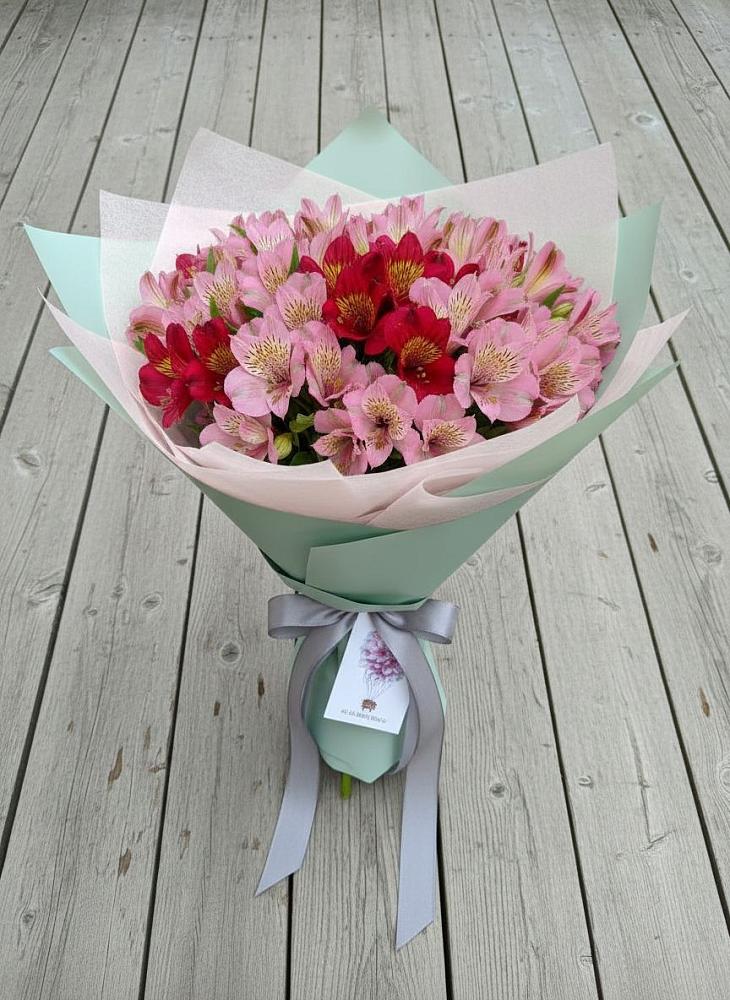 Букет цветов из: Альстромерии в Елабуге