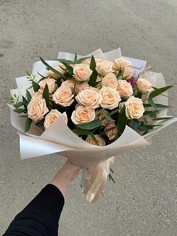 Букет Кремовые розы Латте в Елабуге
