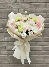 Букет цветов из:  Гвоздики, Розы, Лизиантусы и Хризантемы #REPLACE_PRED# Елабуге