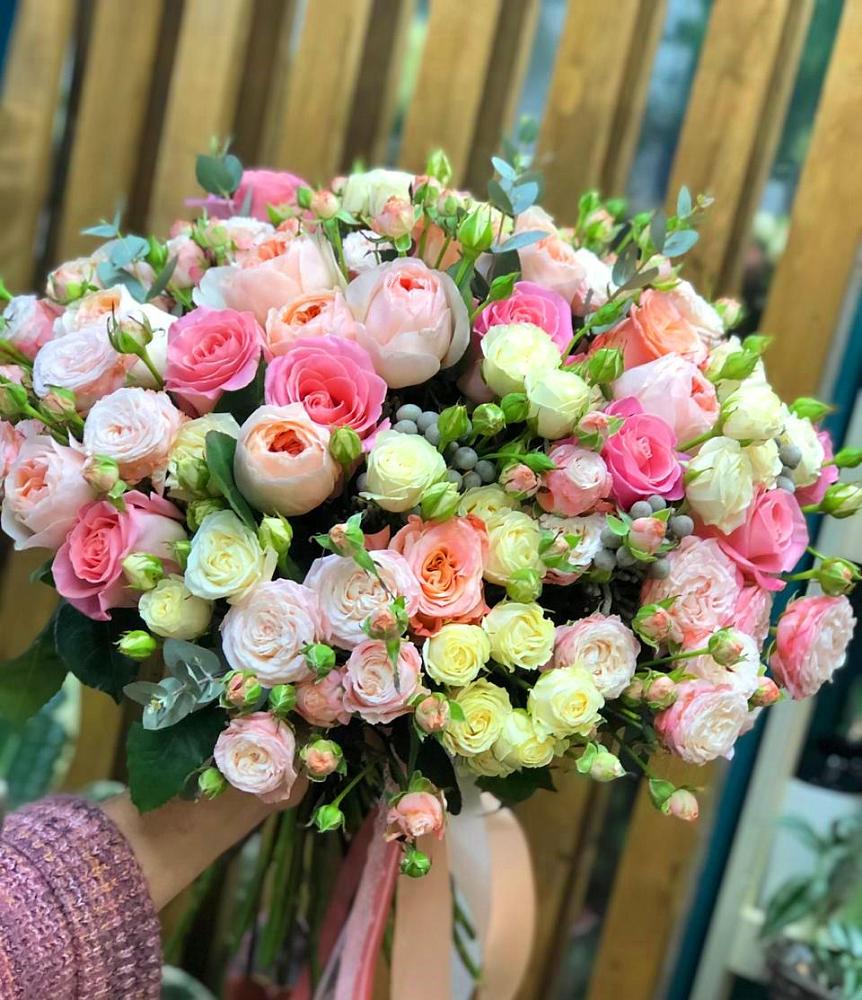 Букет цветов из: Розы в Елабуге