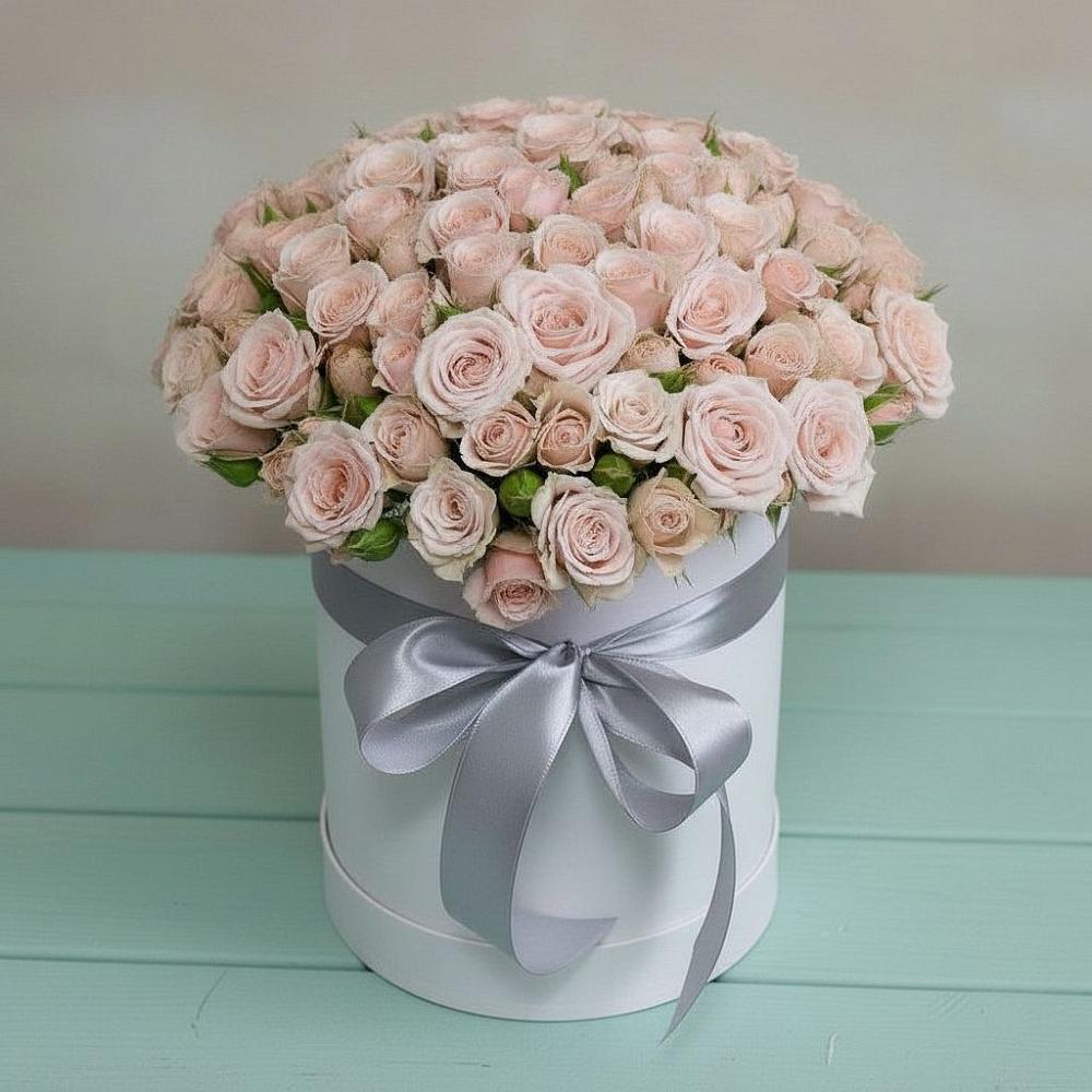 Цветочная композиция из Розы в шляпной коробке в Елабуге